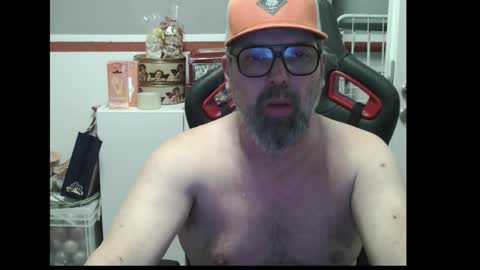 Snapshot of womenizzeer chatting on 01/13/26, 04:56 Adam online show from 01/13/26, 04:56