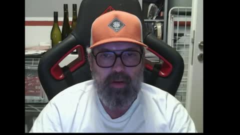 Snapshot of womenizzeer chatting on 02/25/26, 10:30 Adam online show from 02/25/26, 10:30