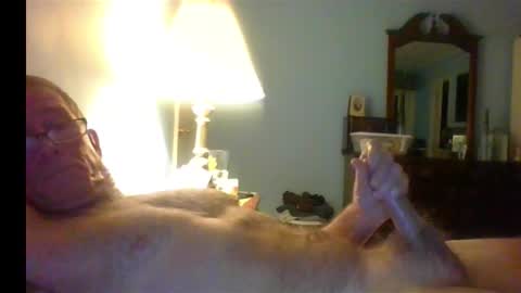 Snapshot of wonder1970 chatting on 12/23/25, 06:11 wonder1970 online show from 12/23/25, 06:11