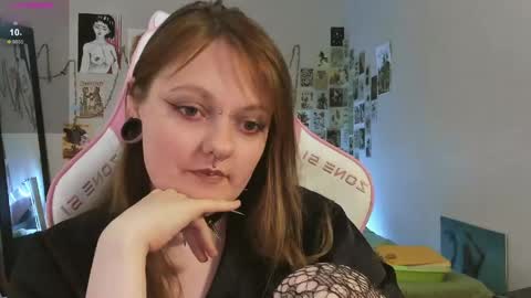wonderconnie online show from 05/19/26, 02:12