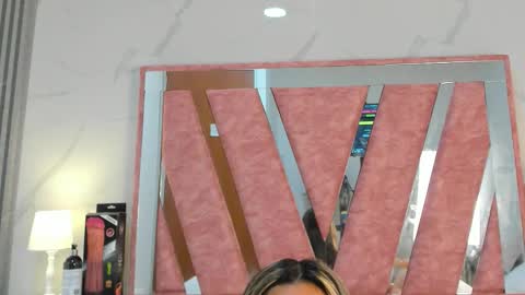 wonderkloe_ online show from 02/07/26, 08:34