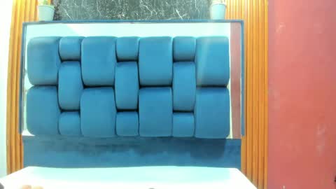 wonderkloe_ online show from 04/13/26, 02:39