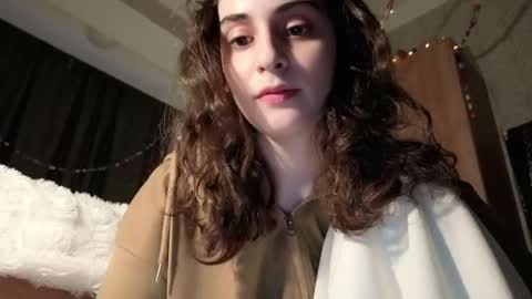 Stia online show from 02/16/26, 02:35