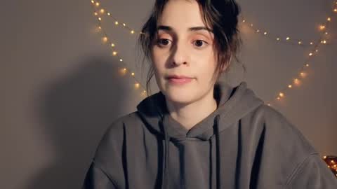 Stia online show from 04/17/26, 05:38