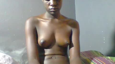 Snapshot of wonders0786 chatting on 03/03/25, 05:42 Your black bunny online show from 03/03/25, 05:42