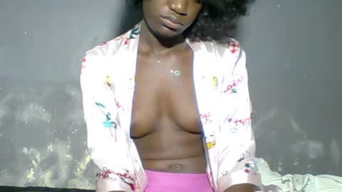 Snapshot of wonders0786 chatting on 12/18/25, 06:19 Your black bunny online show from 12/18/25, 06:19