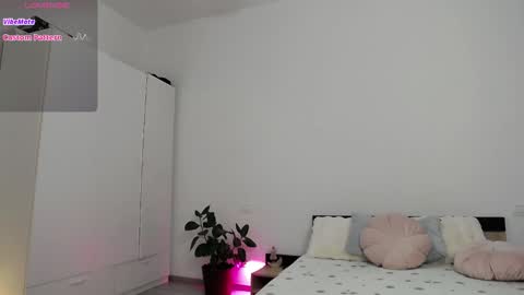 Snapshot of wonderwomannn chatting on 11/21/25, 03:11 Amalia online show from 11/21/25, 03:11