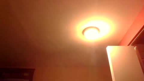 Snapshot of woodeee77 chatting on 01/07/25, 02:51 woodeee77 online show from 01/07/25, 02:51