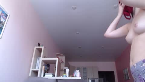 Snapshot of woodland_peony chatting on 02/13/26, 06:09 Woodland Peony online show from 02/13/26, 06:09