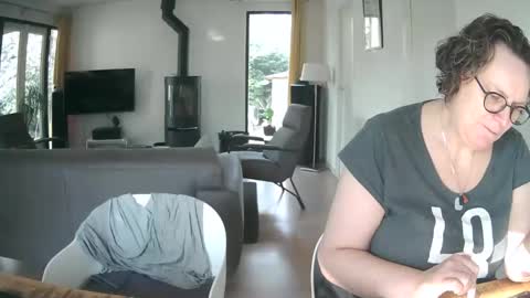 Snapshot of woodwurm chatting on 02/03/25, 11:42 woodwurm and Snoeske online show from 02/03/25, 11:42