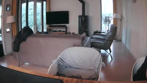 woodwurm and Snoeske online show from 12/20/25, 07:59