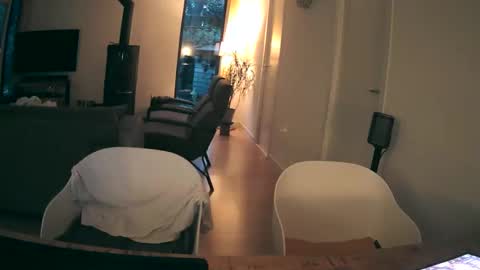 woodwurm and Snoeske online show from 02/06/26, 07:02