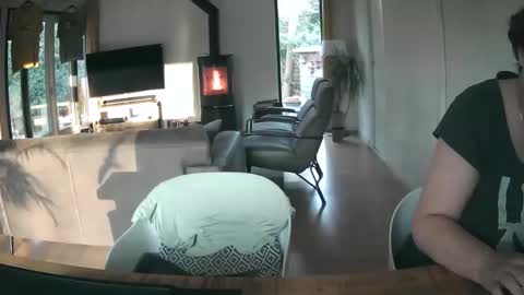 woodwurm and Snoeske online show from 02/15/26, 07:51