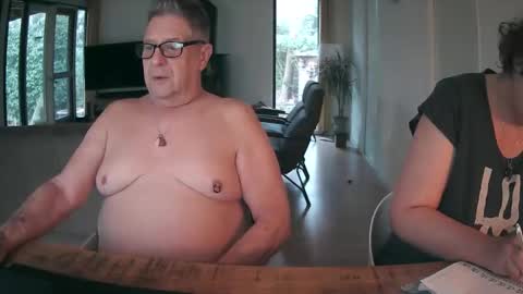 woodwurm and Snoeske online show from 03/09/26, 06:17