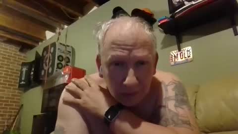 Snapshot of woody0732 chatting on 01/14/25, 04:36 woody0732 online show from 01/14/25, 04:36