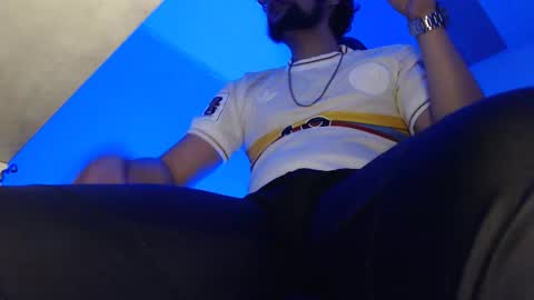 Woondeer online show from 12/15/25, 07:18