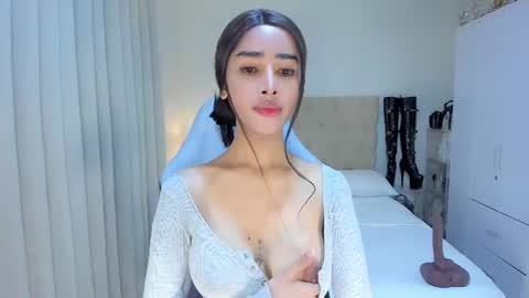 Lily online show from 08/03/26, 02:32