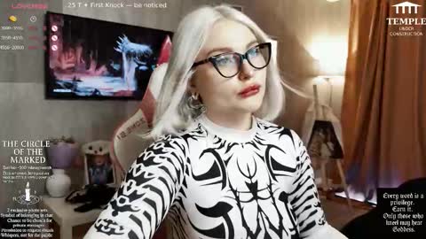 Snapshot of wounded_goddess chatting on 10/13/25, 06:24 Goddess Sophy online show from 10/13/25, 06:24