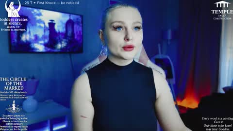 Snapshot of wounded_goddess chatting on 10/20/25, 05:52 Goddess Sophy online show from 10/20/25, 05:52