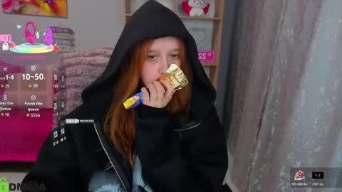 wow_emma_ online show from 06/02/26, 01:24