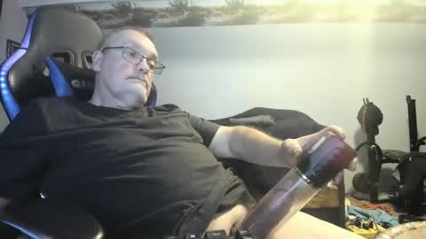 wowsers2022 online show from 10/22/25, 08:14