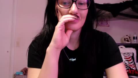 Snapshot of wrenleigh chatting on 06/14/26, 08:27 Crystal Lake online show from 06/14/26, 08:27