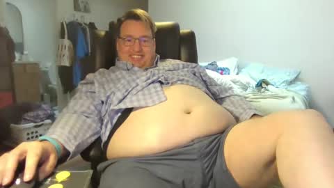 Snapshot of wrensroom chatting on 02/27/25, 04:21 Wren Valentino online show from 02/27/25, 04:21