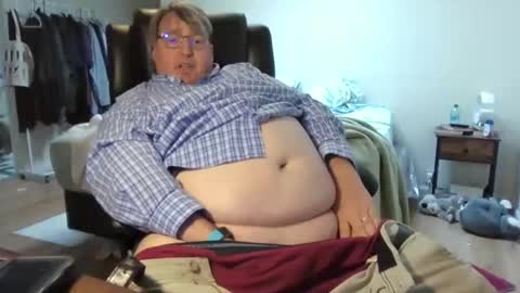 Snapshot of wrensroom chatting on 03/06/25, 11:31 Wren Valentino online show from 03/06/25, 11:31