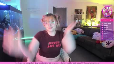 Snapshot of wrenvalentine chatting on 02/11/26, 11:15 Wren Valentine online show from 02/11/26, 11:15