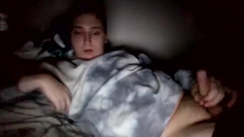 Snapshot of wulfbear chatting on 12/16/25, 07:35 wulfbear online show from 12/16/25, 07:35