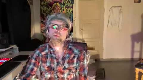 wulffi95 online show from 03/06/26, 07:43