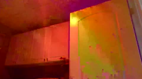 Snapshot of wundrsword33 chatting on 09/13/25, 03:28 BONER DONOR online show from 09/13/25, 03:28