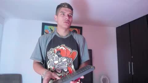 wyatt online show from 11/02/25, 01:35