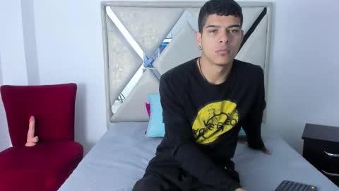 wyatt online show from 12/03/25, 12:58