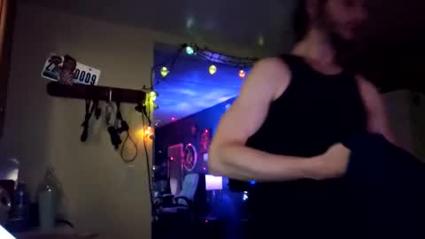 wyiatt online show from 11/09/25, 06:23