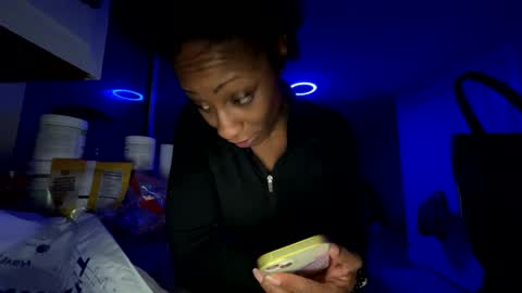 Snapshot of wynterheat chatting on 01/26/25, 02:19 Wynter Heat online show from 01/26/25, 02:19