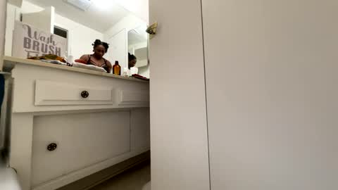 Snapshot of wynterheat chatting on 02/10/25, 08:42 Wynter Heat online show from 02/10/25, 08:42