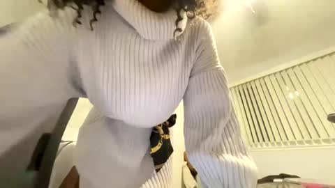 Snapshot of wynterheat chatting on 02/20/25, 09:44 Wynter Heat online show from 02/20/25, 09:44
