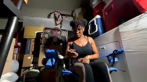 Snapshot of wynterheat chatting on 10/02/25, 02:13 Wynter Heat online show from 10/02/25, 02:13