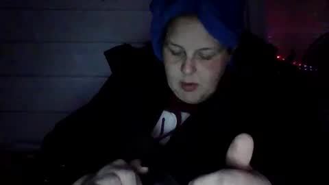 Snapshot of x0_jade chatting on 11/23/25, 04:23 x0_jade online show from 11/23/25, 04:23