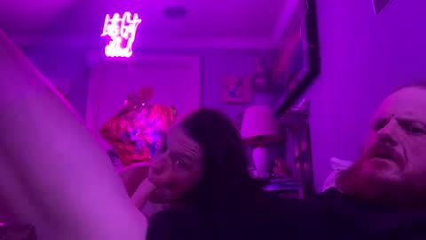 Snapshot of x7i3zuvfcwxym8naezgb chatting on 10/25/25, 11:29 Whatyouwantbest online show from 10/25/25, 11:29