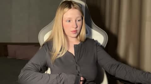 eva online show from 10/28/25, 05:15