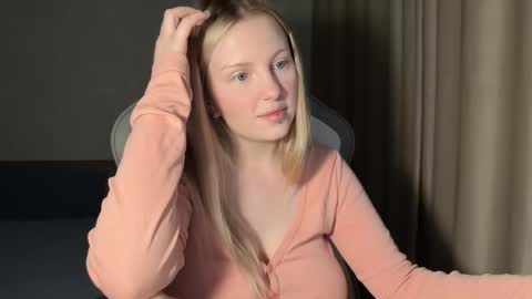 eva online show from 11/12/25, 04:51