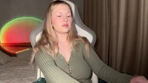 eva online show from 12/15/25, 05:28