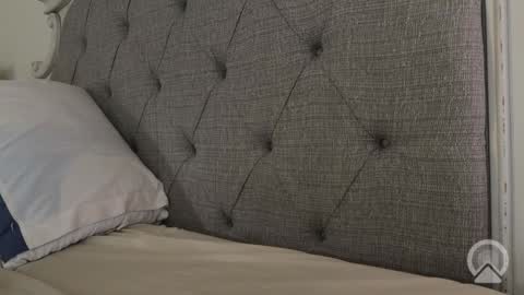 Mariah  online show from 10/18/25, 10:10