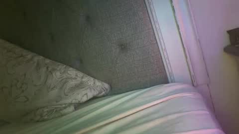 Mariah  online show from 11/27/25, 06:15