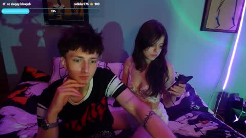 Snapshot of x_files_t chatting on 09/15/25, 09:37 Philipp and Este online show from 09/15/25, 09:37