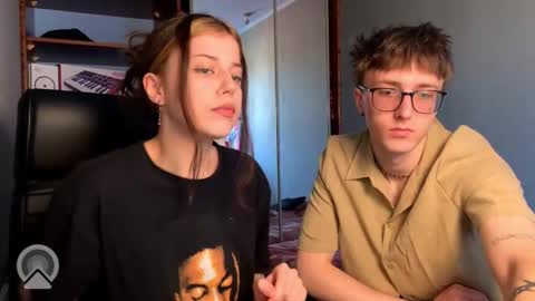 Philipp and Este online show from 03/13/26, 11:06