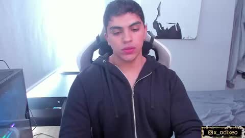 Odixeo online show from 01/14/26, 04:12