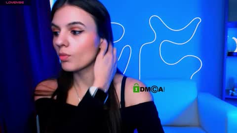 Snapshot of x_yasmin_x chatting on 02/28/26, 10:05 Yasmin online show from 02/28/26, 10:05